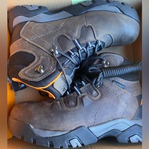 Hiking boots size 10.5 Men’s